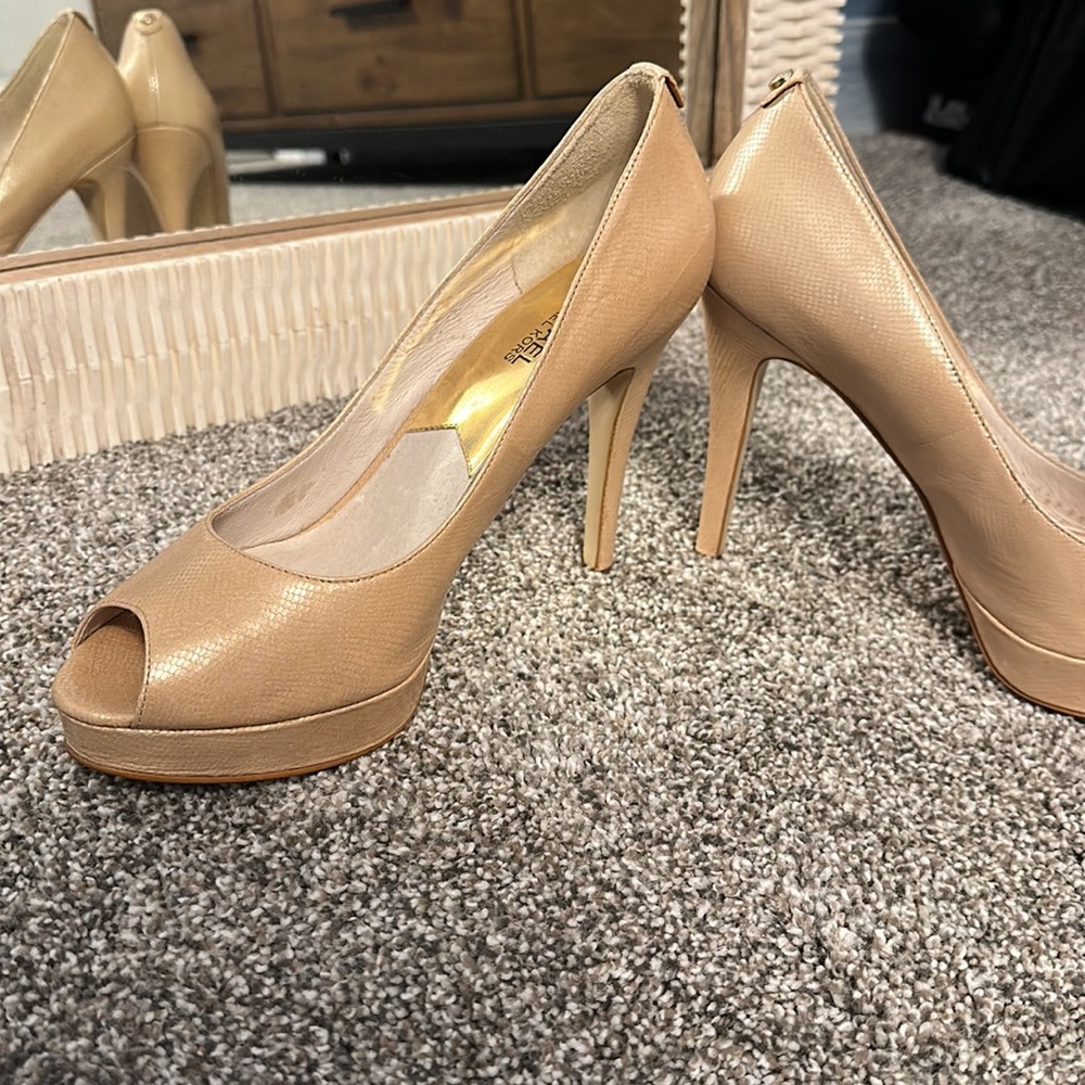 MK soft gold peep toe heels